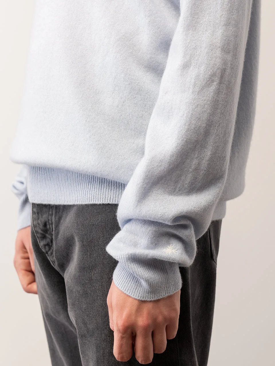 Men Crew Neck Sweater_Baby Blue